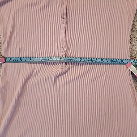 BOGO $2 Women's Pink Long Sleeve Ribbed Romper M loungewear pj's - Picture 11 of 15